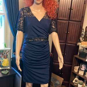 Kimi + Kai maternity dress size S